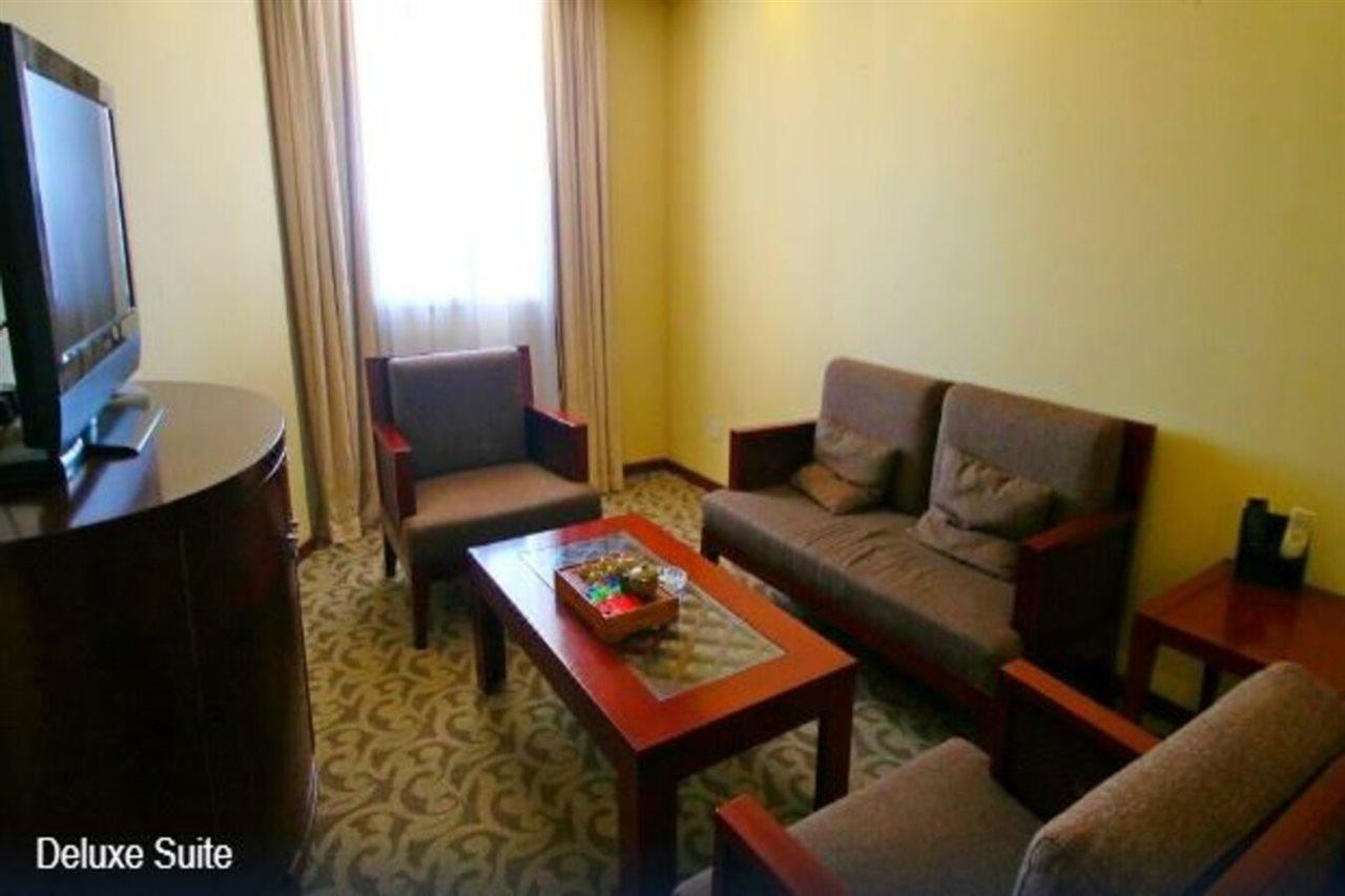 Hotel Xingdao 3*